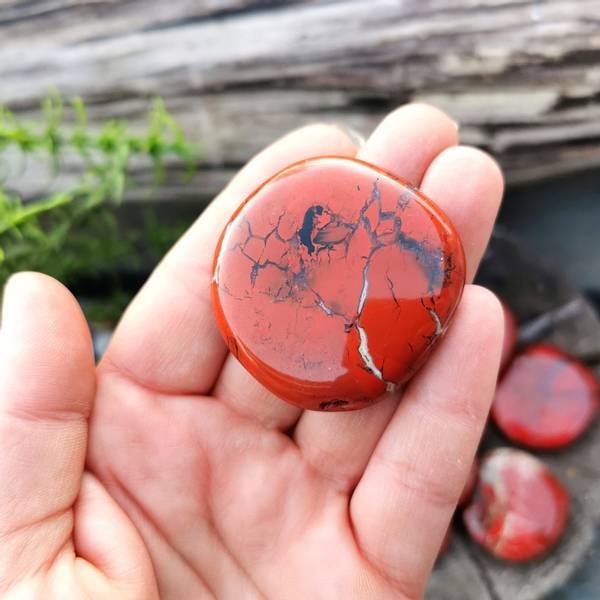 Jaspis, breksje flat lommestein 40 mm